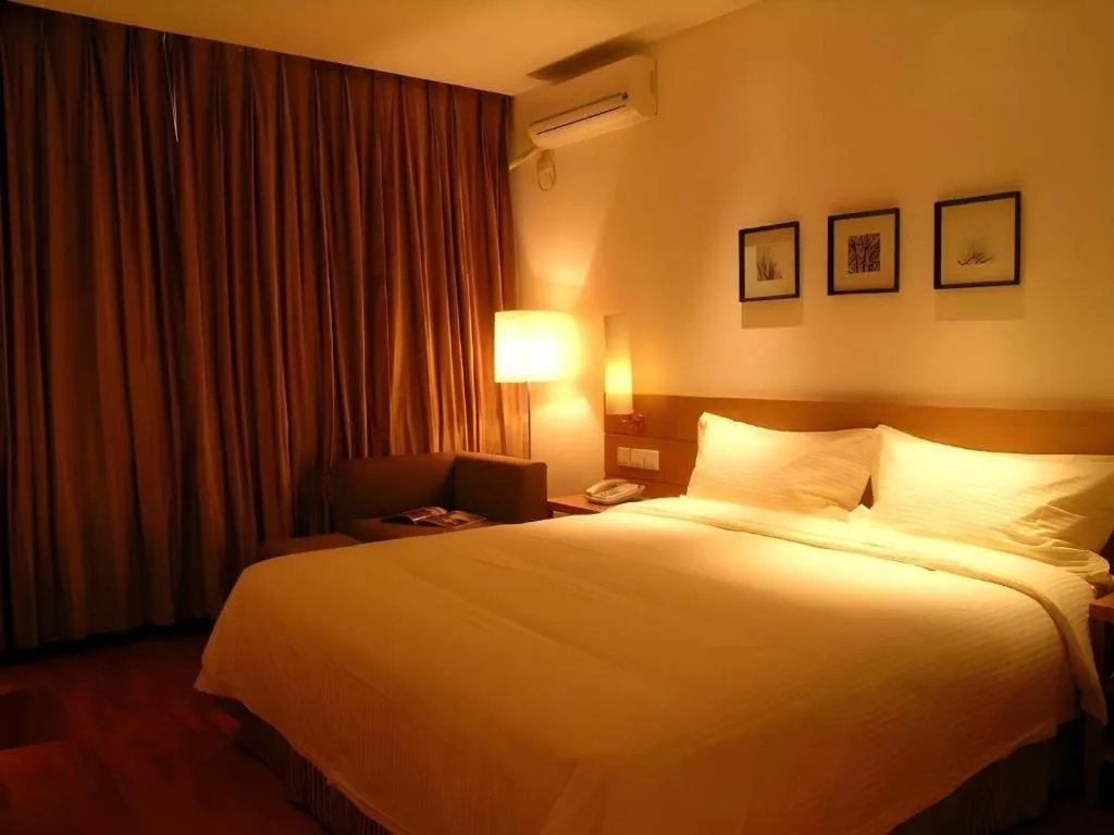 Bed in Gotel Capital