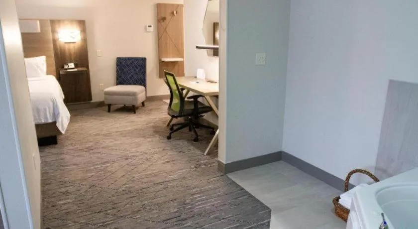 Bed in Holiday Inn Express O'Neill By IHG