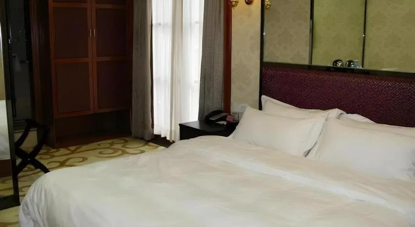 Bed in Milu Hotel