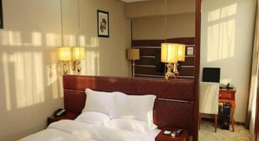 Bed in Milu Hotel