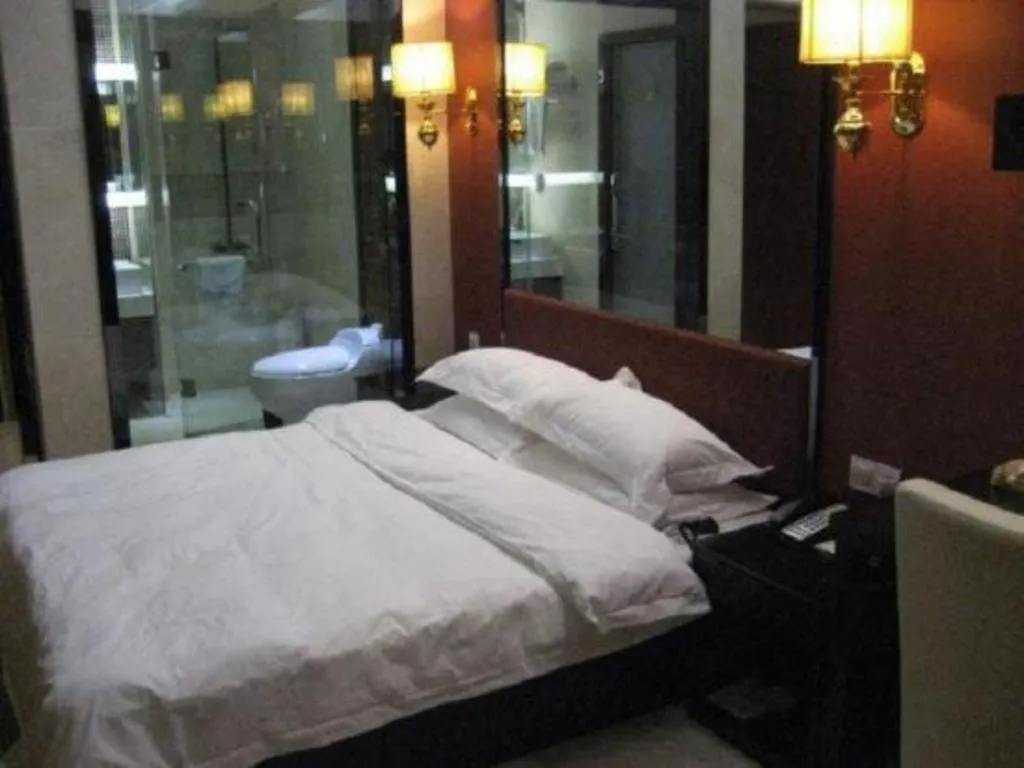 Bed in Milu Hotel