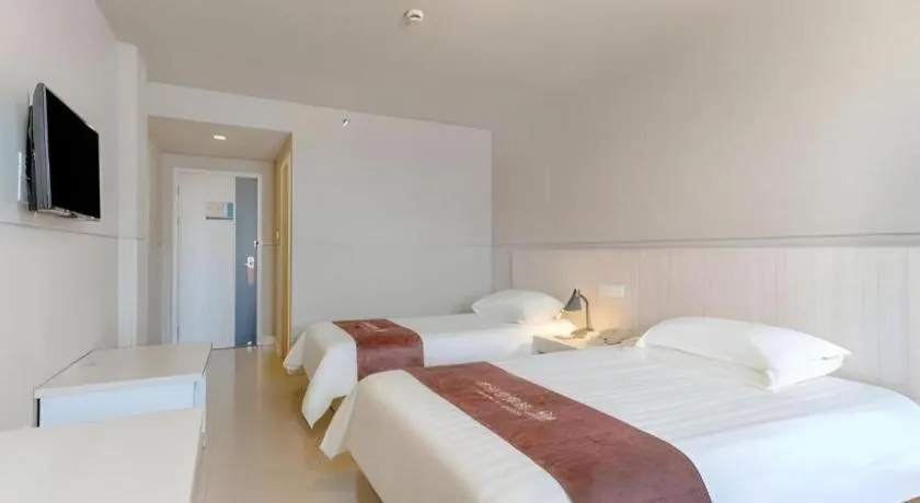 Bed in Jinjiang Inn Zhuhai Xiangzhou Qinglv Middle Road Theater