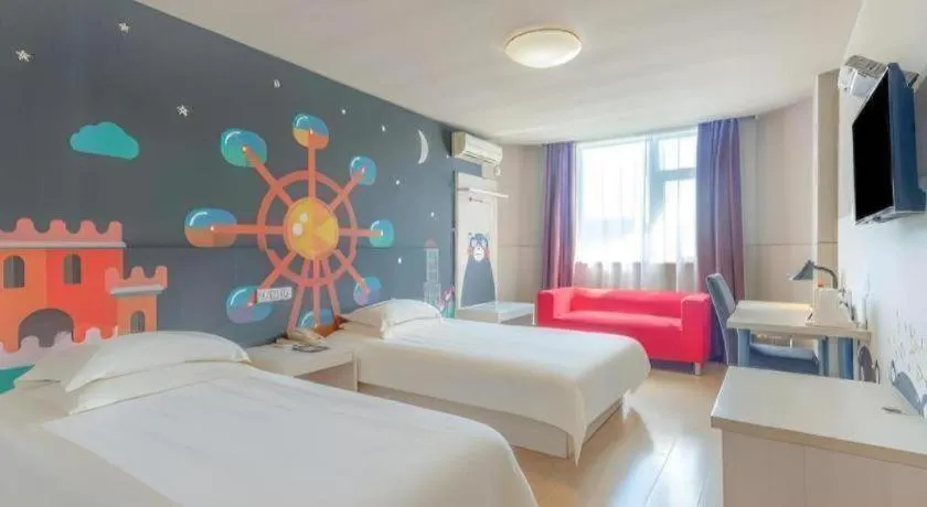 Bed in Jinjiang Inn Zhuhai Xiangzhou Qinglv Middle Road Theater