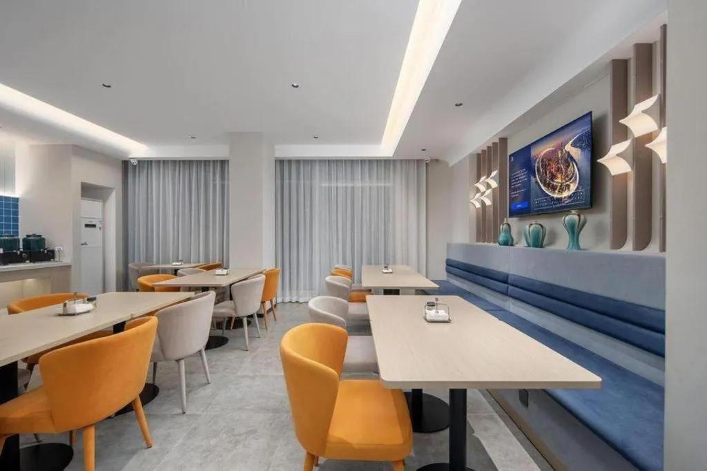 Jinjiang Inn Zhuhai Xiangzhou Qinglv Middle Road Theater