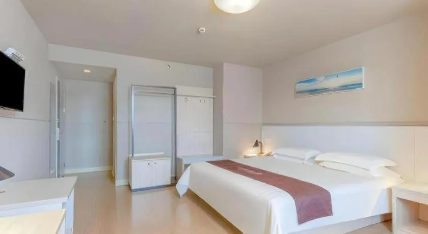 Bed in Jinjiang Inn Zhuhai Xiangzhou Qinglv Middle Road Theater