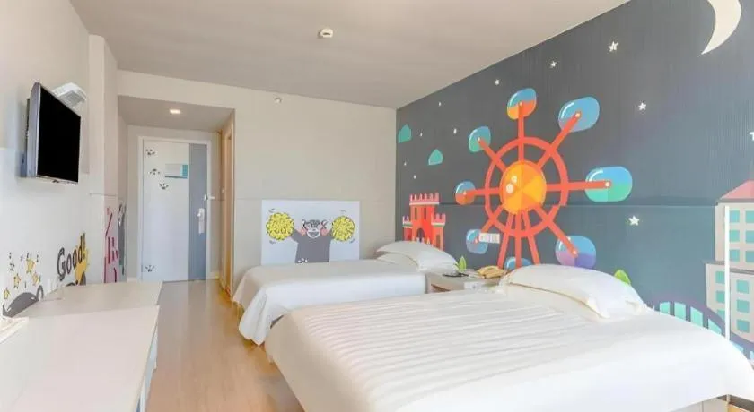 Bed in Jinjiang Inn Zhuhai Xiangzhou Qinglv Middle Road Theater