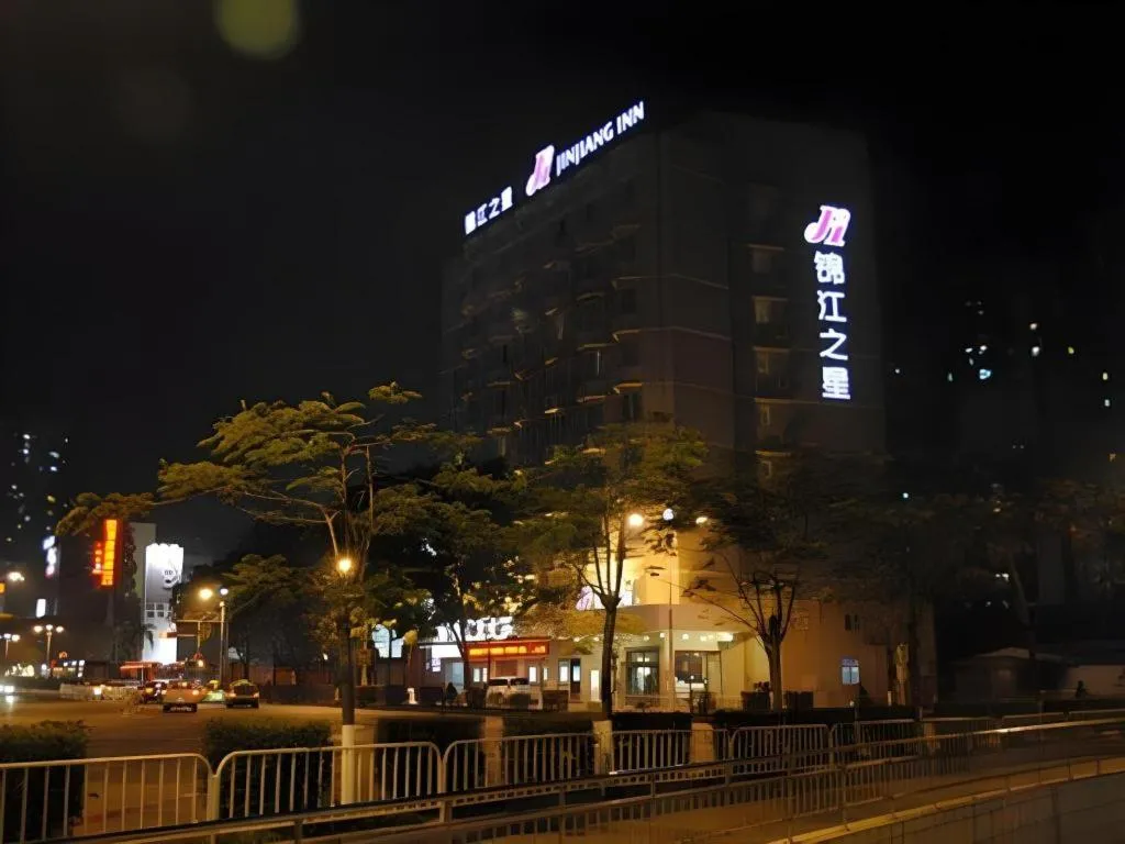 Jinjiang Inn Zhuhai Xiangzhou Qinglv Middle Road Theater