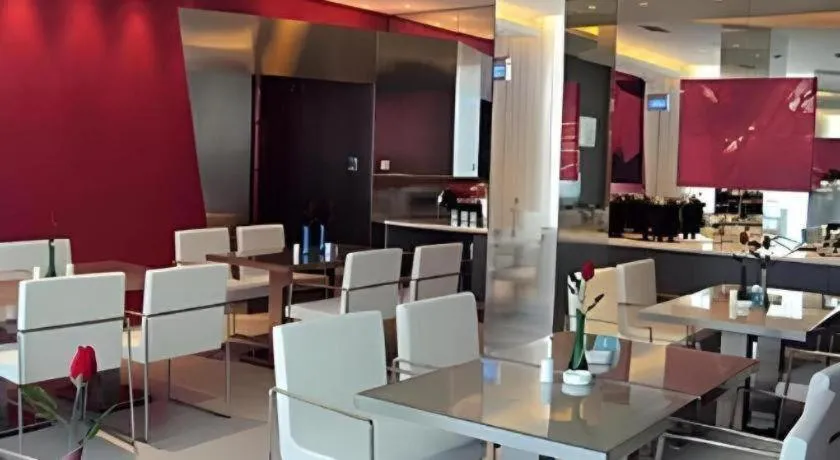 Jinjiang Inn Zhuhai Xiangzhou Qinglv Middle Road Theater