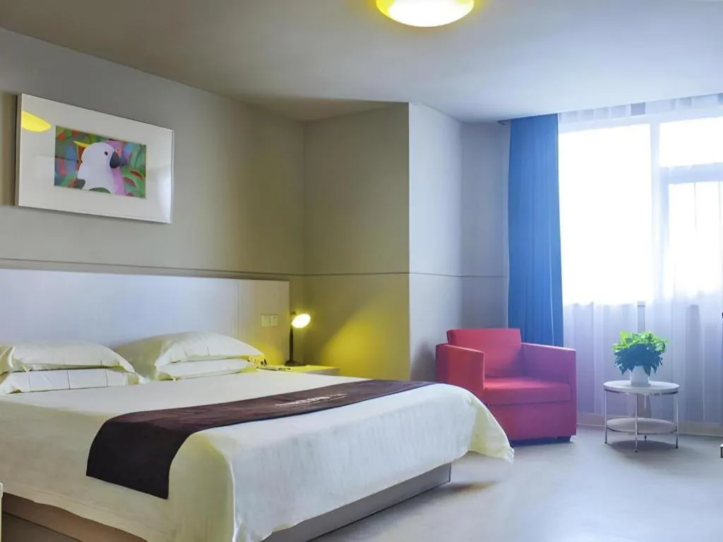 Bed in Jinjiang Inn Zhuhai Xiangzhou Qinglv Middle Road Theater