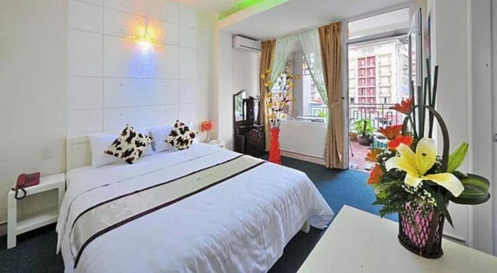 Bed in Ideal Hotel Hue