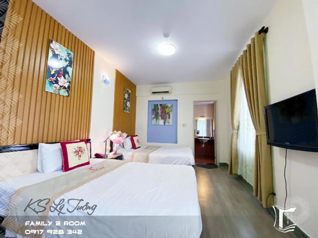 Bed in Ideal Hotel Hue