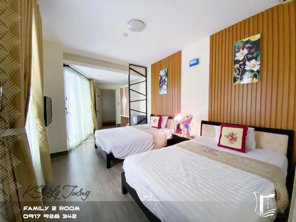 Bed in Ideal Hotel Hue