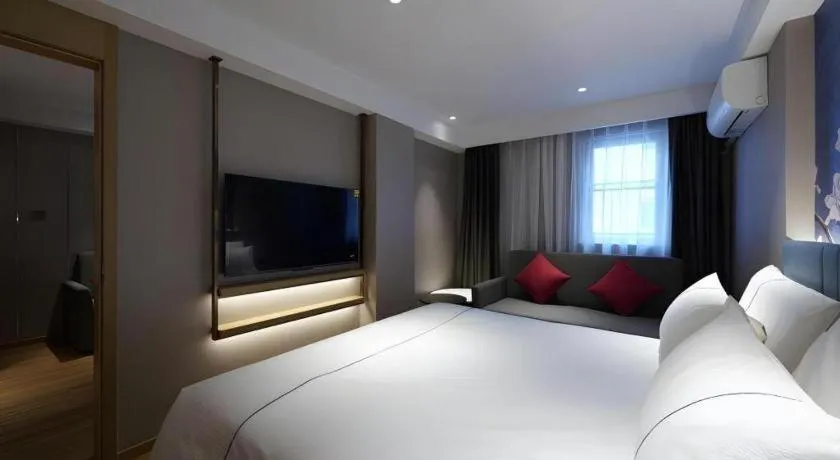 Bed in Jinjiang Inn Shanghai Lujiazui
