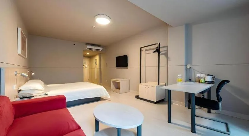 Bed in Jinjiang Inn Shanghai Expo Park Pusan Rd