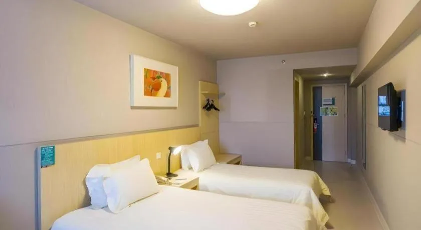 Bed in Jinjiang Inn Shanghai Expo Park Pusan Rd