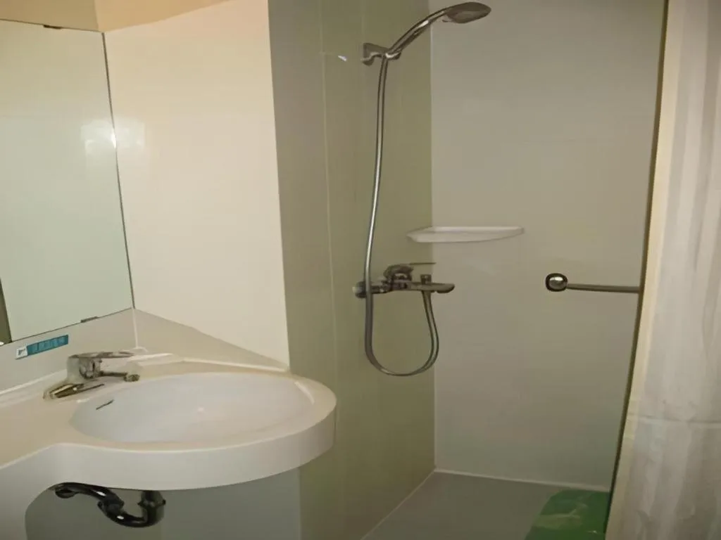 Jinjiang Inn Tianjin Hongqiao West Station