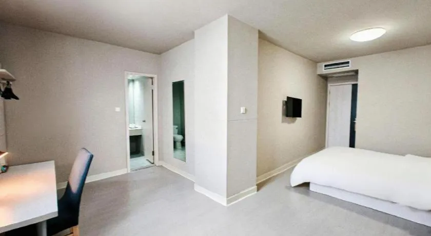 Bed in Jinjiang Inn Shenyang North Station