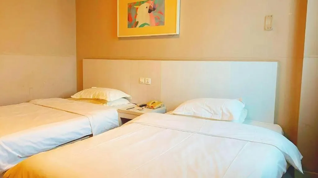 Bed in Jinjiang Inn Shenyang North Station