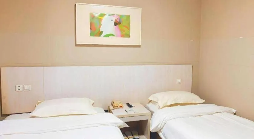 Bed in Jinjiang Inn Shenyang North Station