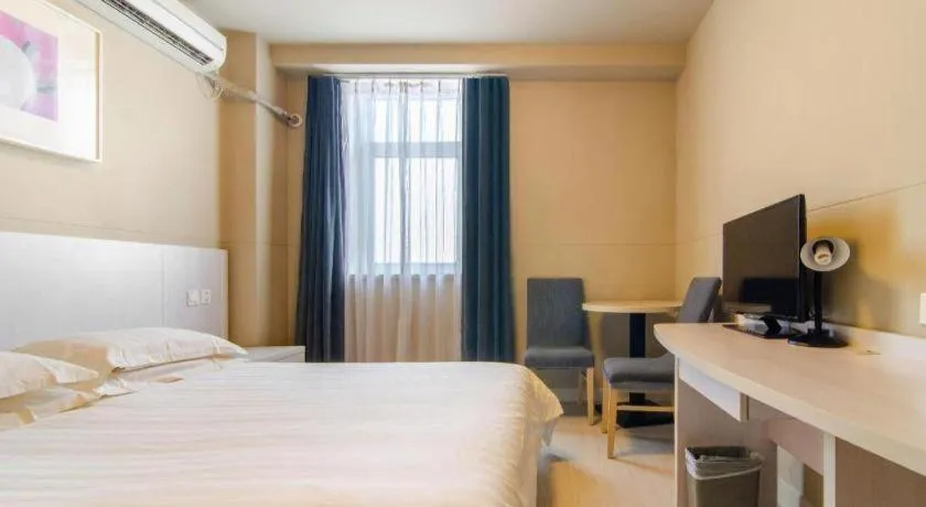 Bed in Jinjiang Inn Shenyang North Station