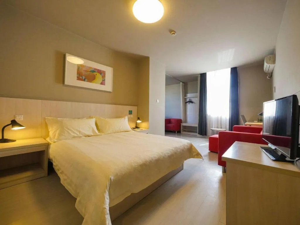 Bed in Jinjiang Inn Shenyang North Station