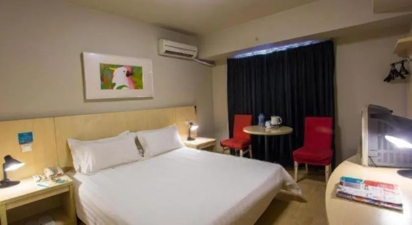 Bed in Jinjiang Inn Tianjin Zhongshan Road