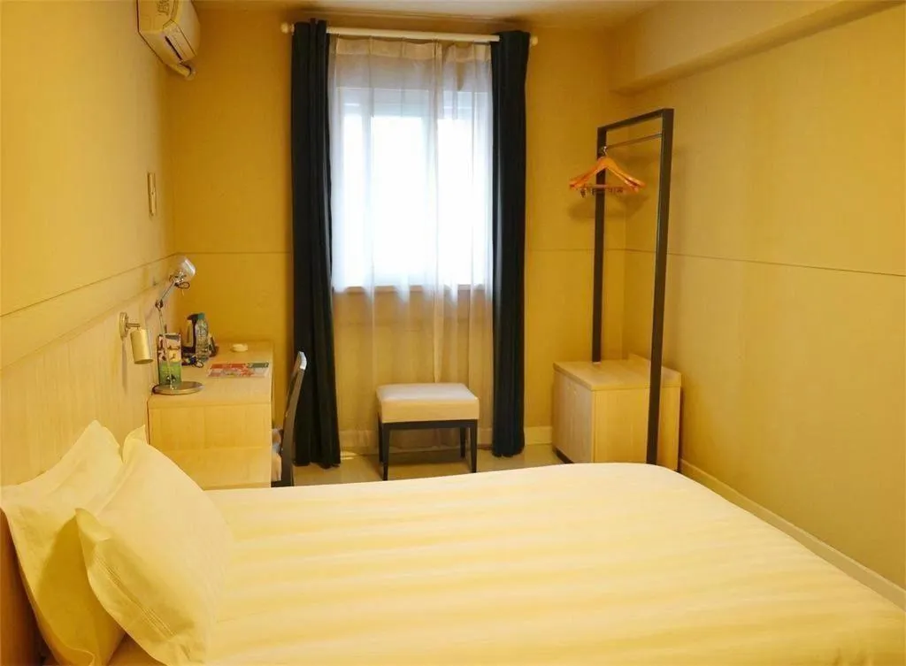 Bed in Jinjiang Inn Shenyang Xinggong North Street METRO