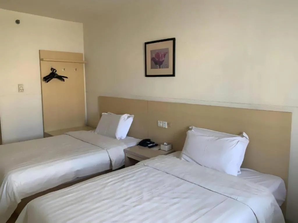 Bed in Jinjiang Inn Shenyang Xinggong North Street METRO