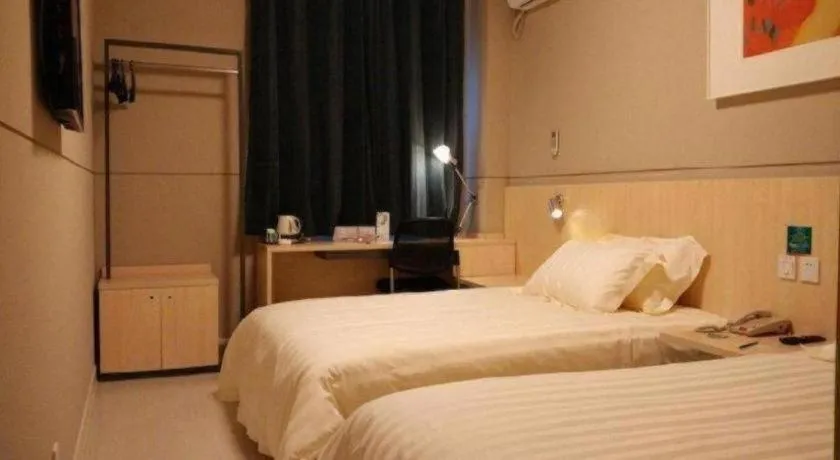 Bed in Jinjiang Inn Shenyang Xinggong North Street METRO