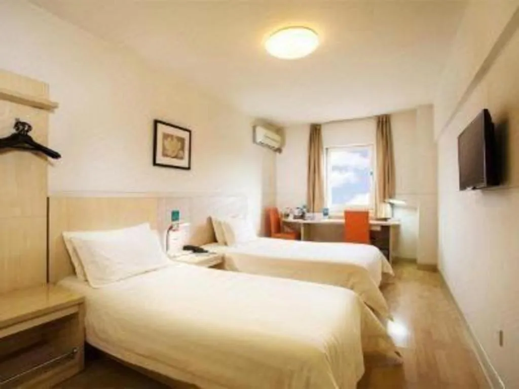 Bed in Jinjiang Inn Shenyang Xinggong North Street METRO