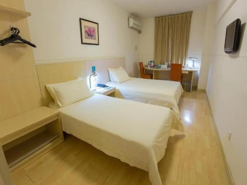 Bed in Jinjiang Inn Shenyang Xinggong North Street METRO