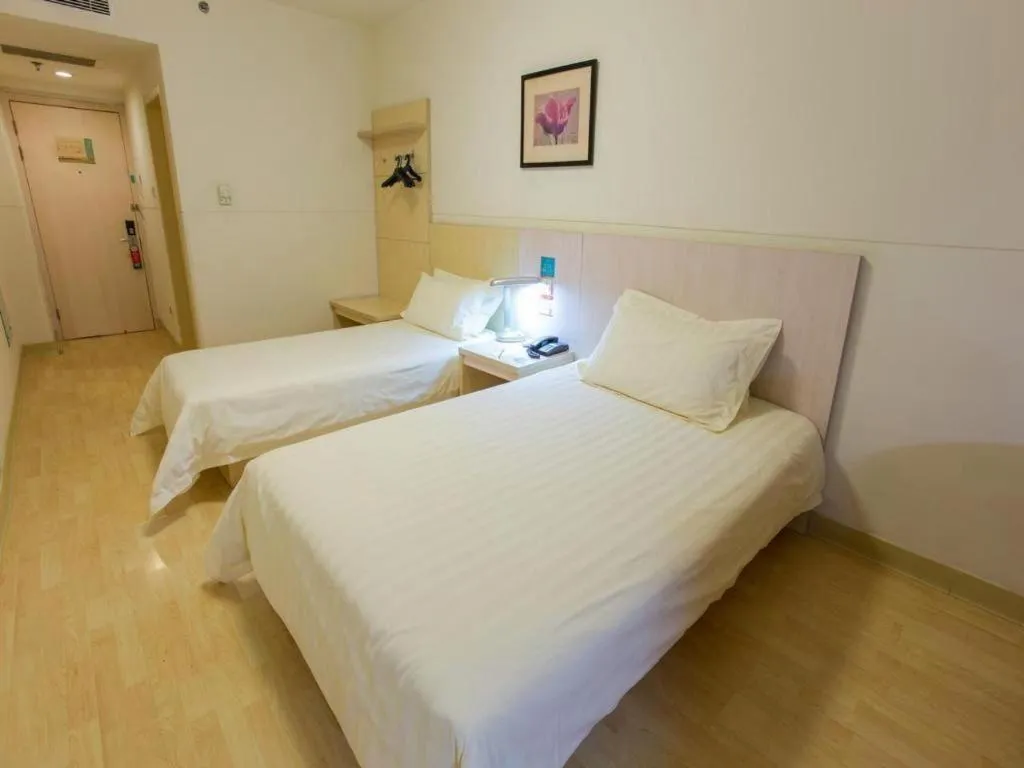 Bed in Jinjiang Inn Shenyang Xinggong North Street METRO