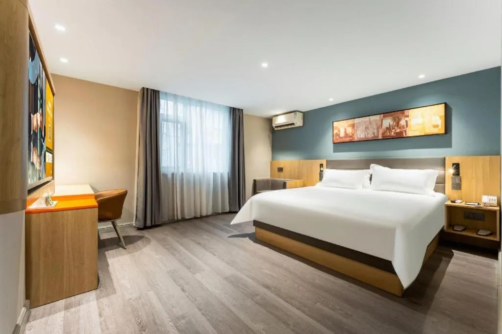 Bed in Jinjiang Inn Wuhan Wansongyuan Food Street Qushui Building