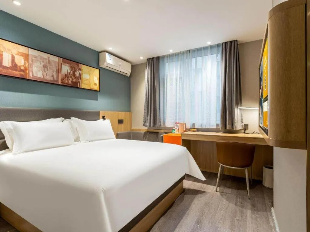 Bed in Jinjiang Inn Wuhan Wansongyuan Food Street Qushui Building