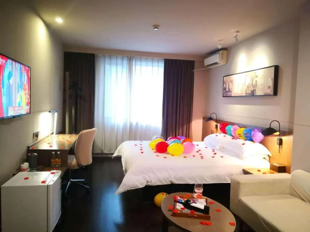 Bed in Jinjiang Inn Select Wuhan Xinhua Road Xiehe Hospital