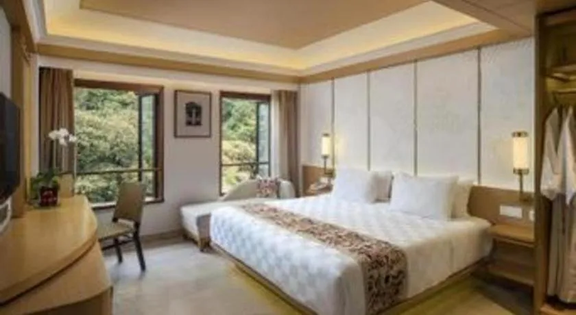 Bed in Padma Hotel Bandung