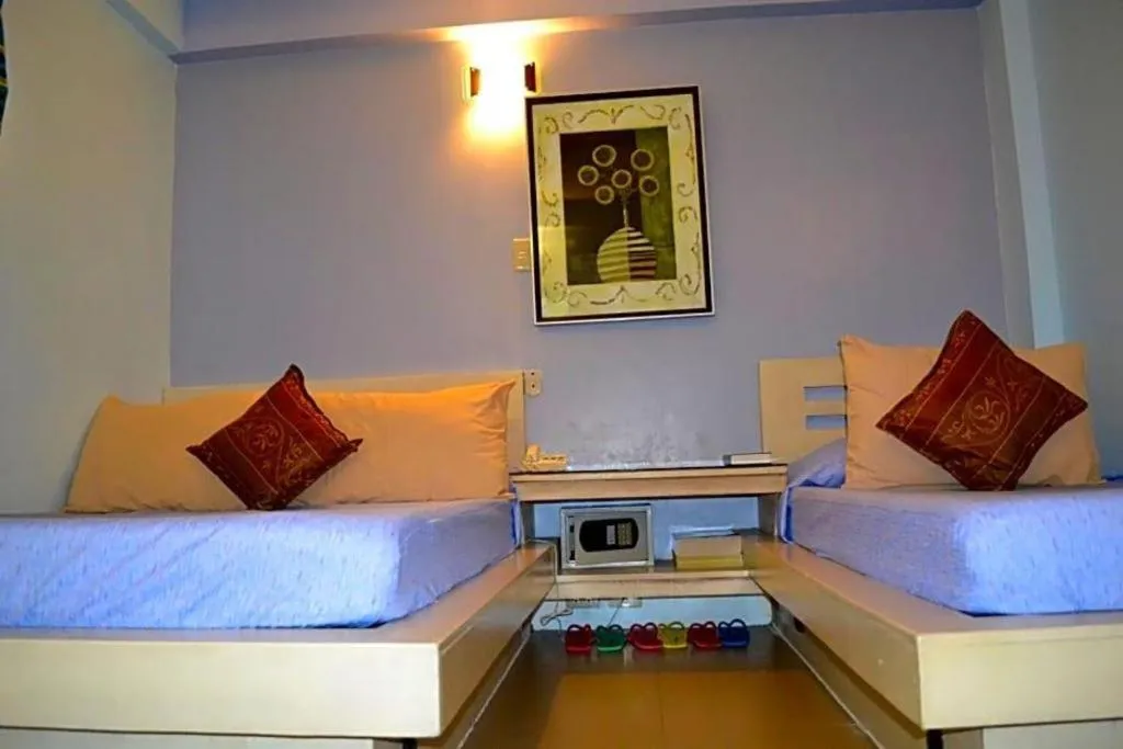 Franchise One Hotel 7430