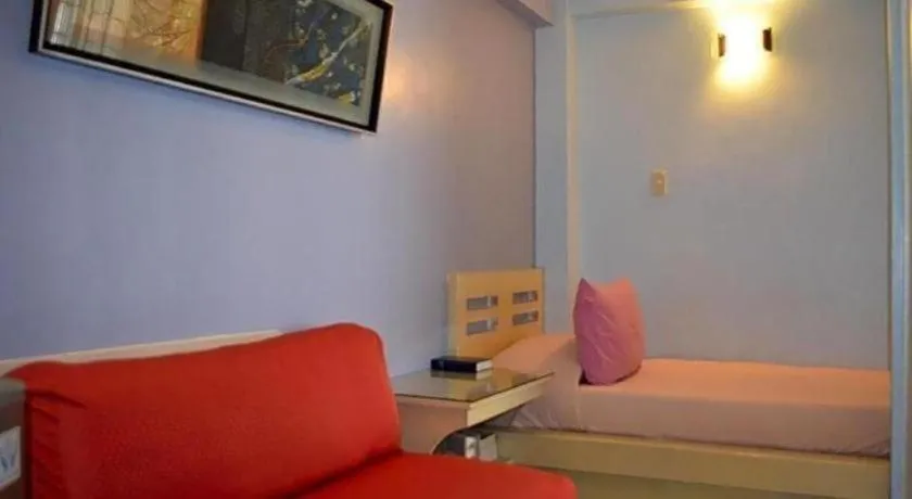 Franchise One Hotel 7430