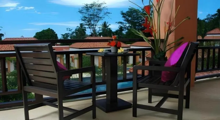 Khaolak Palm Hill Resort