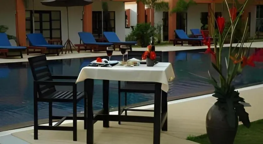 Khaolak Palm Hill Resort