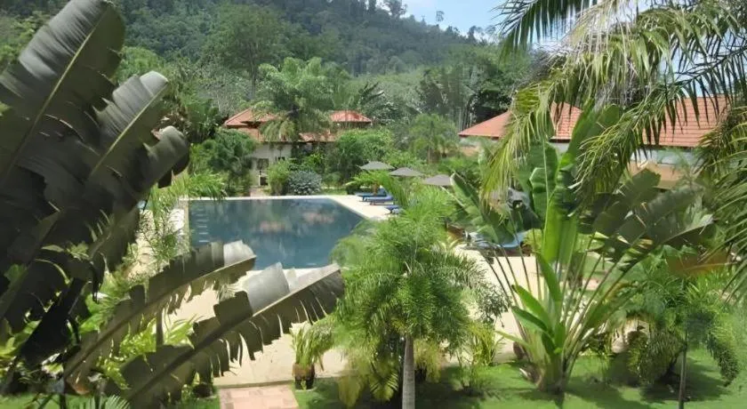 Khaolak Palm Hill Resort