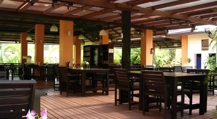 Khaolak Palm Hill Resort