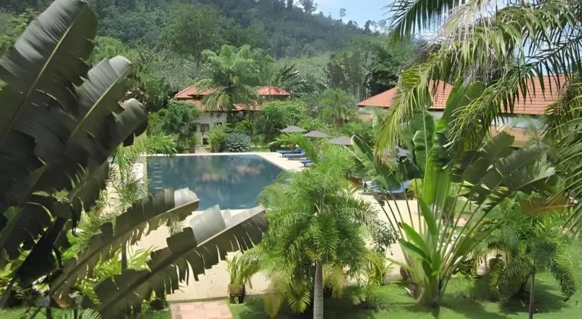 Khaolak Palm Hill Resort