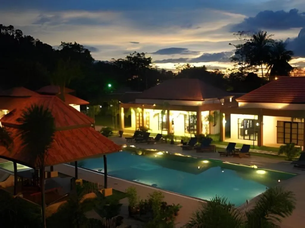 Khaolak Palm Hill Resort