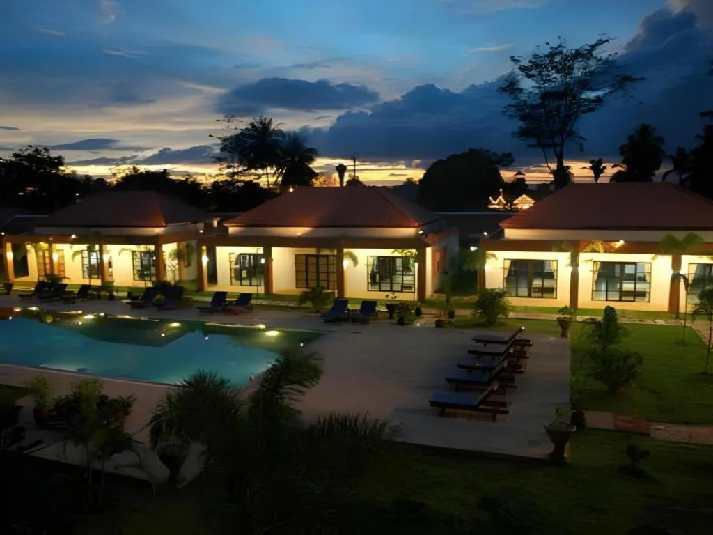 Khaolak Palm Hill Resort