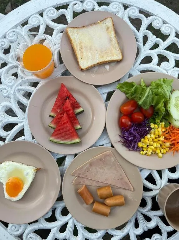 Nana Chat Bangsaen Hotel