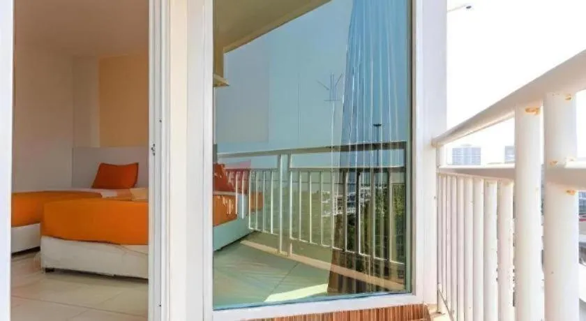 Bed in Nana Chat Bangsaen Hotel