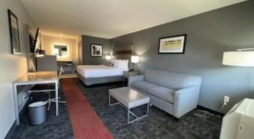 Bed in Pacific Motor Inn