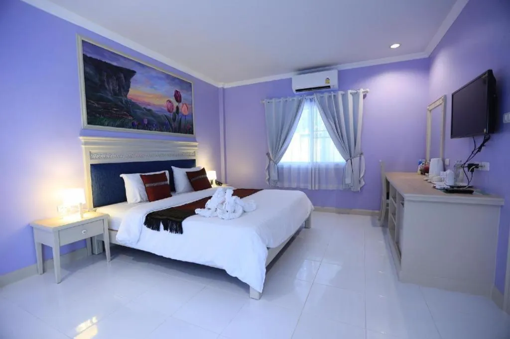Bed in Amarin Resort