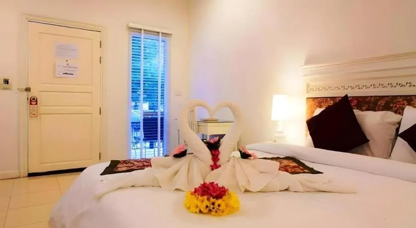 Bed in Amarin Resort